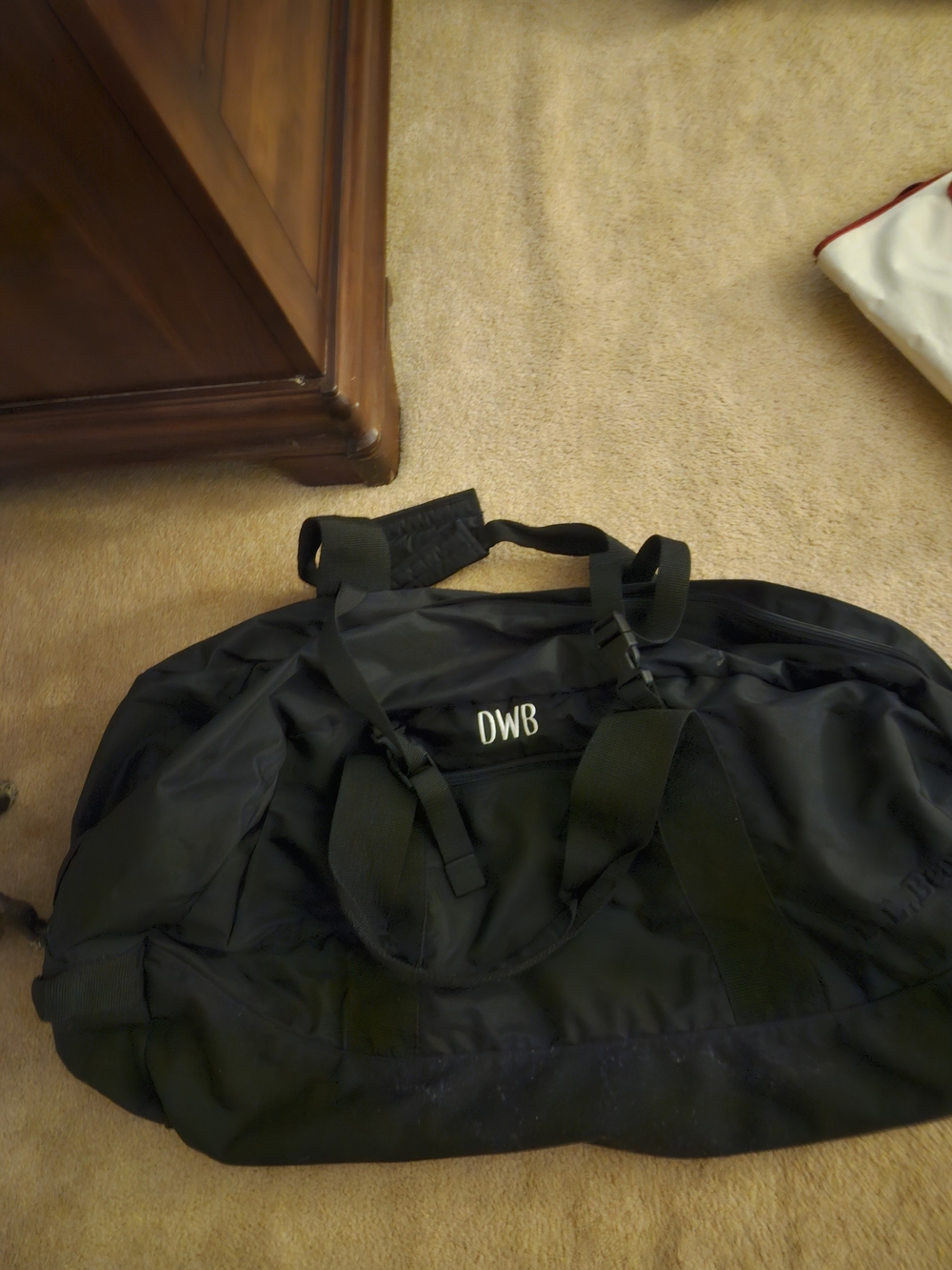 Black Men's Duffel Bag with Padded Shoulder Strap
